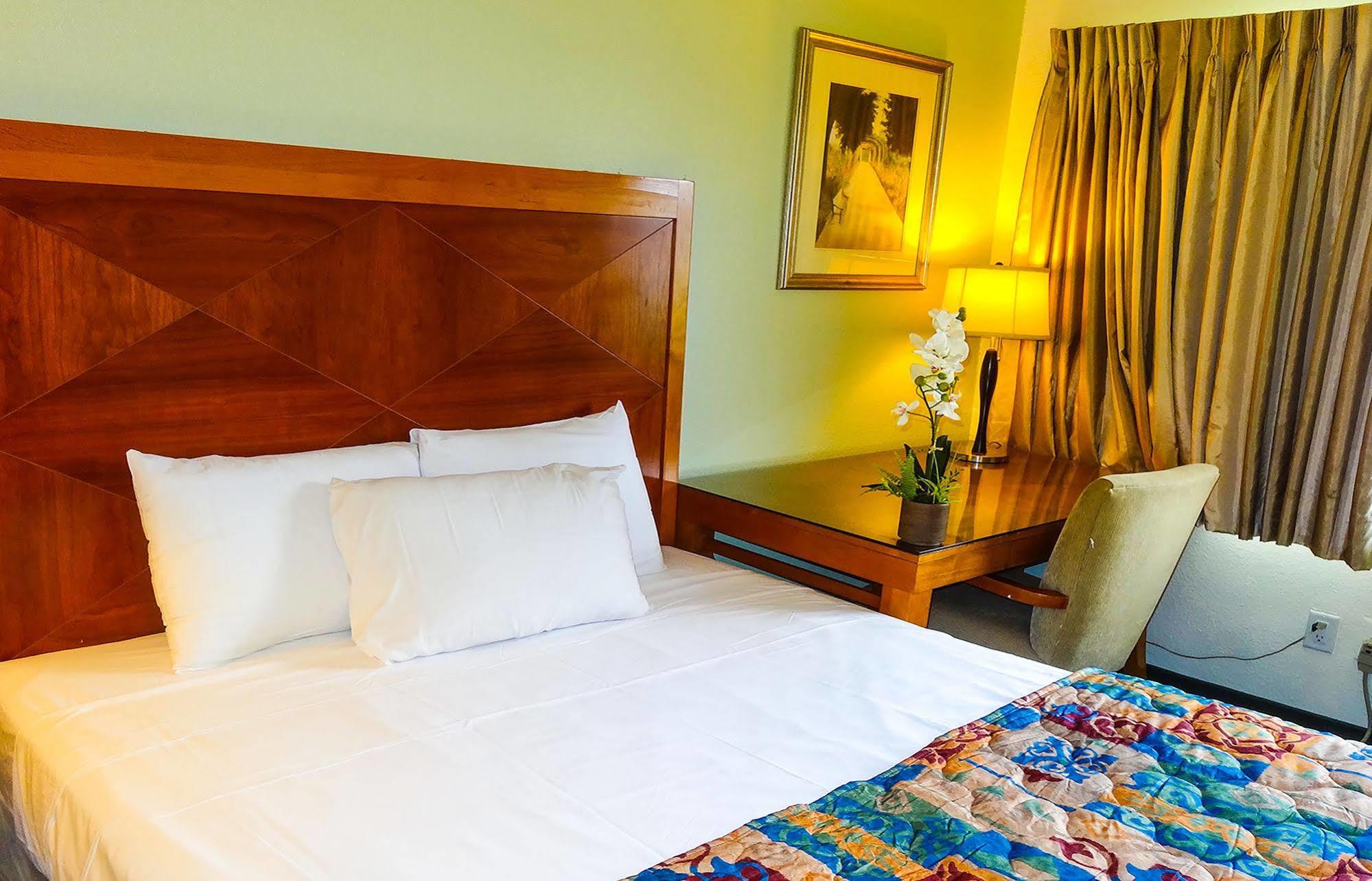 M Motel El Monte Λος Άντζελες Εξωτερικό φωτογραφία